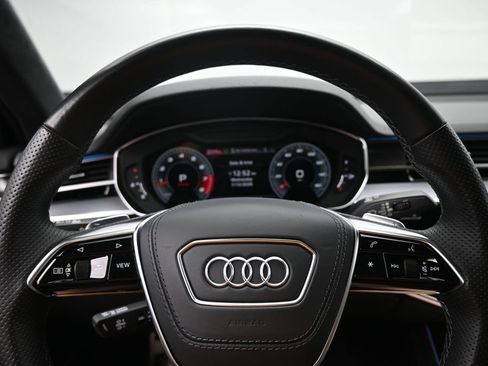 Used 2022 Audi S8 AWD/4WD image 12