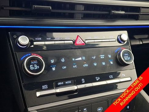 Used 2025 Hyundai Santa Fe Calligraphy FWD image 22