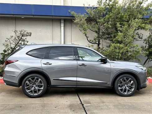 Used 2024 Acura MDX A-Spec image 3