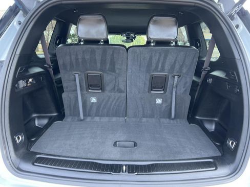 Used 2023 Jeep Grand Cherokee L Laredo image 11