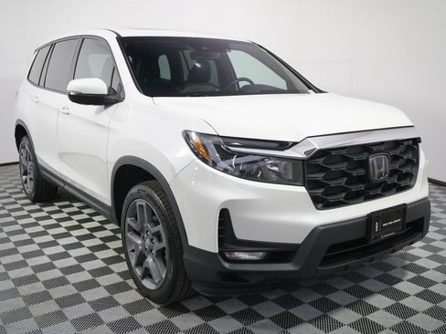 Used 2023 Honda Passport EX-L image 9