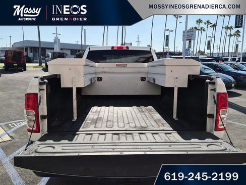 Used 2022 RAM 2500 Tradesman w/ Chrome Appearance Group RWD image 22