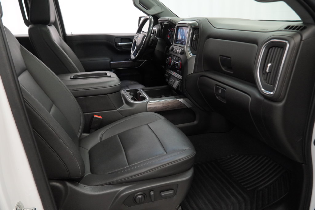 Certified 2021 Chevrolet Silverado 1500 LTZ w/ Z71 Off-Road Package AWD/4WD image 46