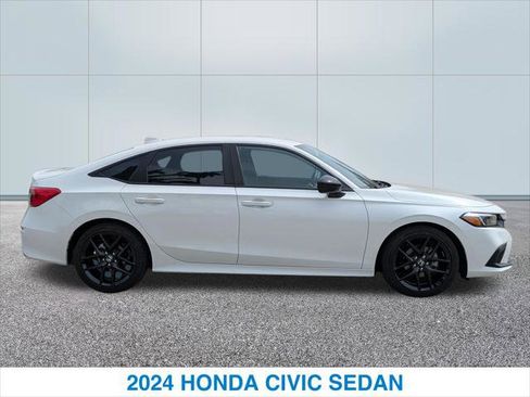 Certified 2024 Honda Civic Sport image 6