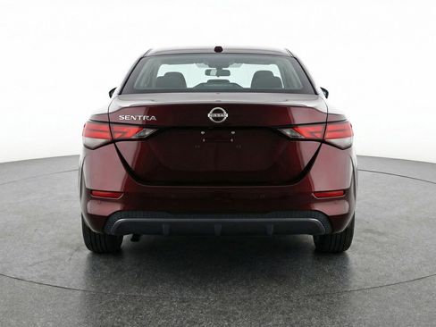 Used 2025 Nissan Sentra SV image 7