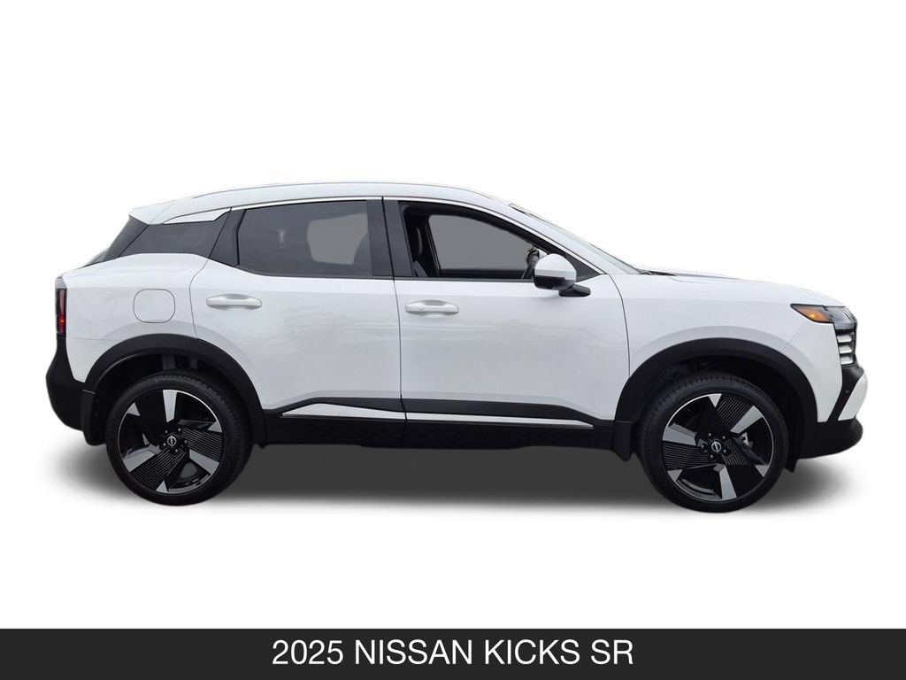 Certified 2025 Nissan Kicks SR FWD image 6