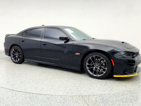 Used 2023 Dodge Charger Scat Pack w/ Plus Group image 3
