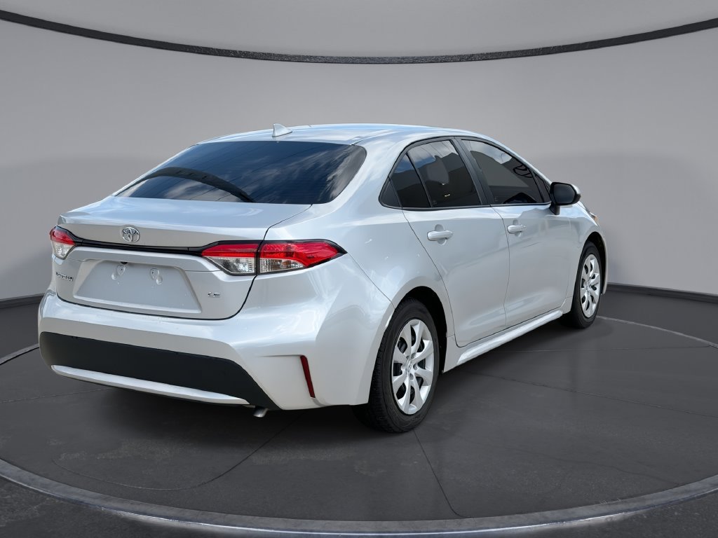 Used 2020 Toyota Corolla LE FWD image 11