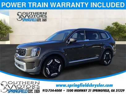 Used 2023 Kia Telluride EX w/ EX Captain's Chair Package