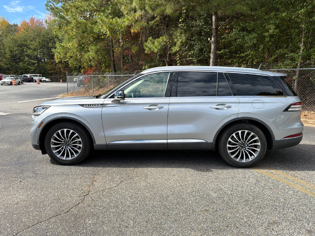 Used 2021 Lincoln Aviator Reserve w/ Equipment Group 201A RWD image 6