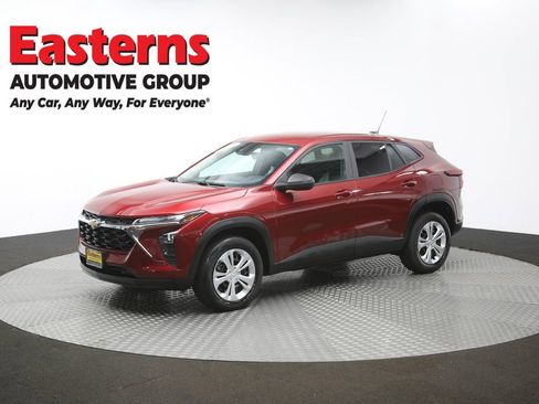 Used 2024 Chevrolet Trax LS FWD image 56