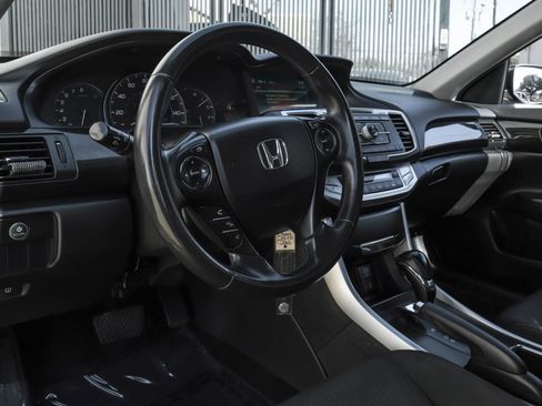Used 2015 Honda Accord Sport image 2