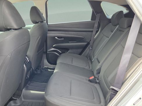Used 2025 Hyundai Tucson SEL FWD image 12