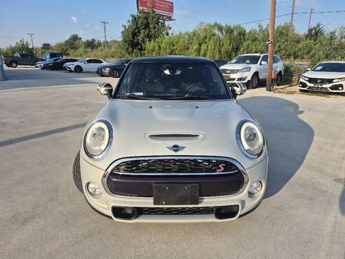 Used 2017 MINI Cooper S FWD image 3