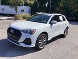 Used 2022 Audi Q3 2.0T Premium w/ Black Optic Sport Package image 5