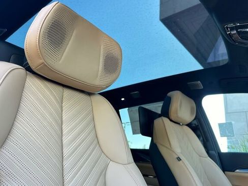 New 2025 Cadillac Escalade IQ Luxury 2 image 19