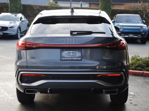 Used 2025 Audi Q5 Premium image 5
