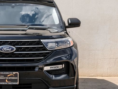 Used 2020 Ford Explorer XLT w/ Equipment Group 202A RWD image 43