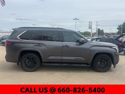 Used 2023 Toyota Sequoia SR5 w/ SR5 Premium Package AWD/4WD image 6