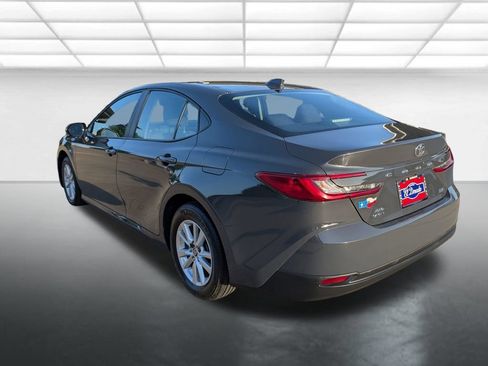 Used 2025 Toyota Camry LE w/ Convenience Package AWD/4WD image 2