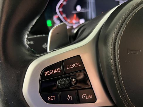 Used 2019 BMW X5 xDrive50i w/ M Sport Package image 17