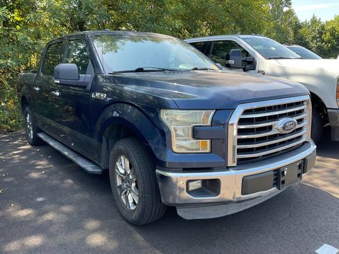 Used 2015 Ford F150 XLT w/ Equipment Group 302A Luxury RWD image 2