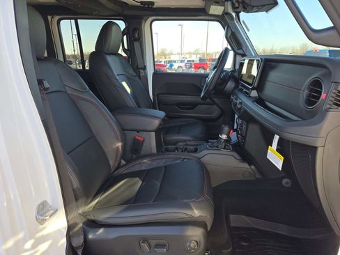 New 2026 Jeep Wrangler Unlimited Rubicon 392 w/ Quick Order Package 27X Moab AWD/4WD image 16