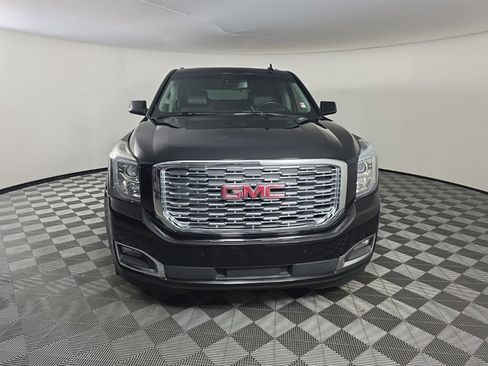 Used 2019 GMC Yukon Denali w/ Denali Ultimate Package image 8