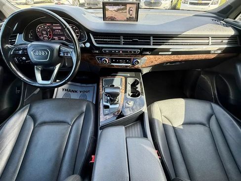 Used 2017 Audi Q7 3.0T Prestige w/ Prestige Package AWD/4WD image 23