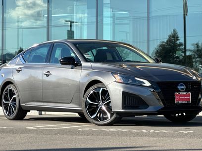 New 2025 Nissan Altima 2.5 SR w/ SR Premium Package