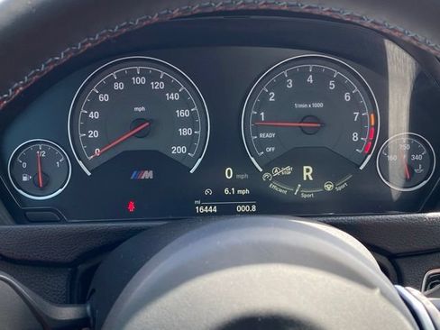Used 2020 BMW M4 Coupe w/ Competition Package RWD image 23