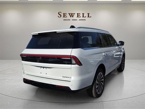 New 2025 Lincoln Navigator Black Label image 4