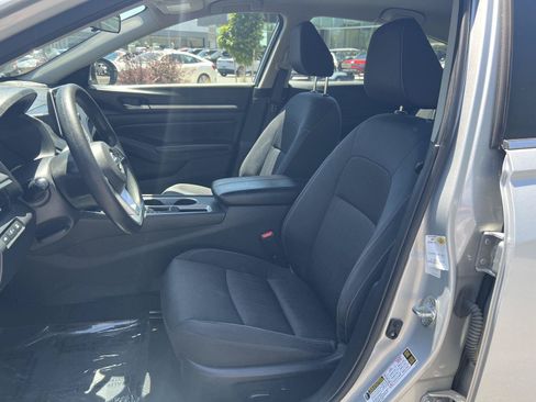 Used 2022 Nissan Altima 2.5 SV FWD image 27