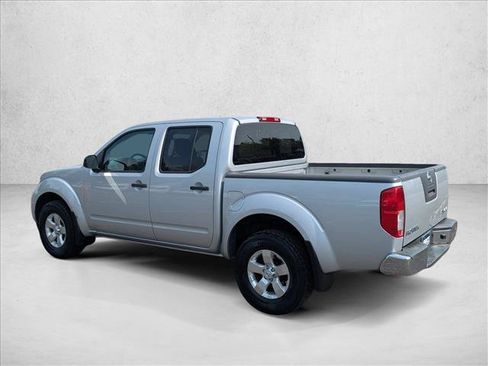 Used 2012 Nissan Frontier SV AWD/4WD image 8