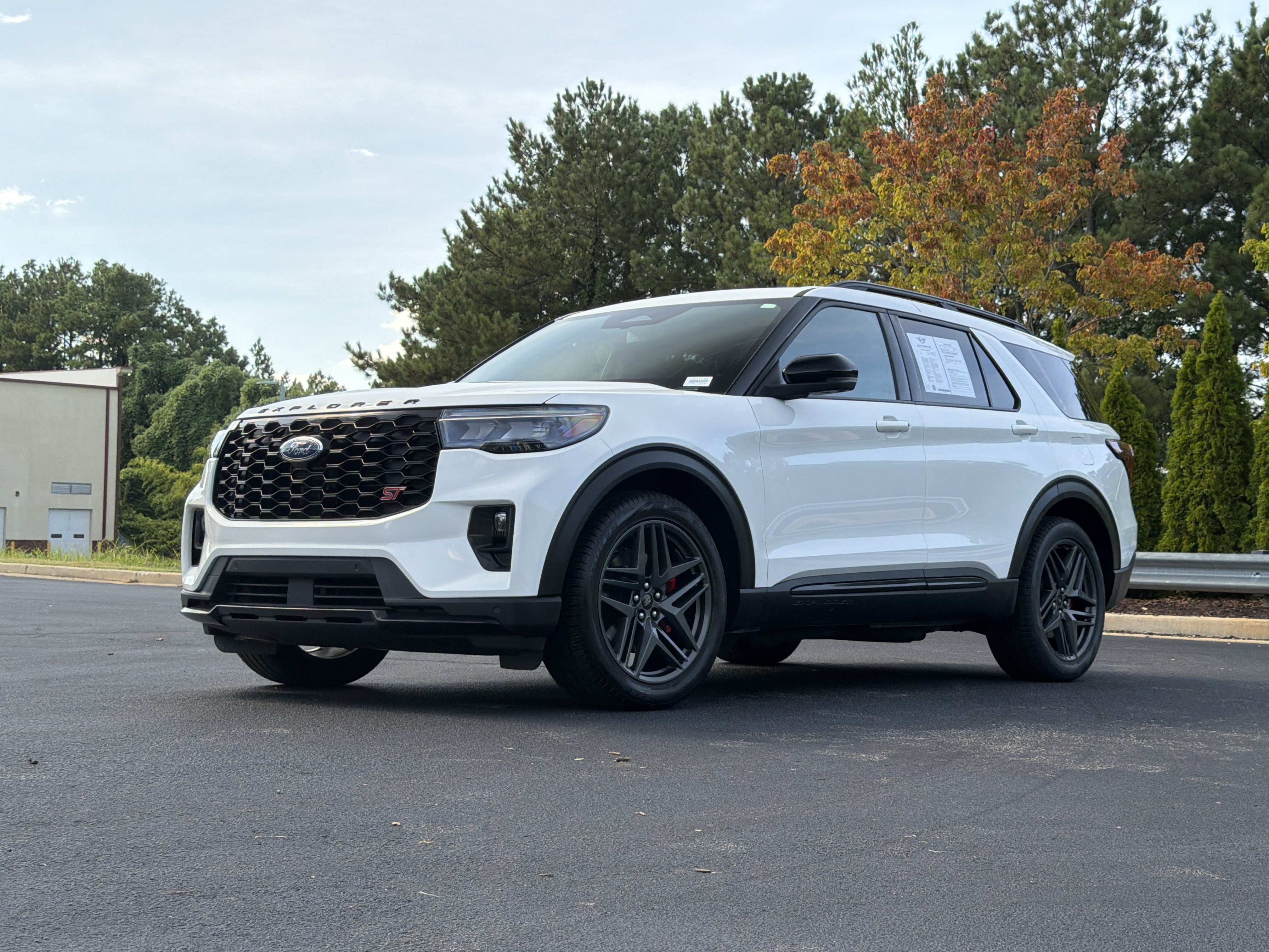 Used 2025 Ford Explorer ST w/ Sun And Sound Package AWD/4WD image 14