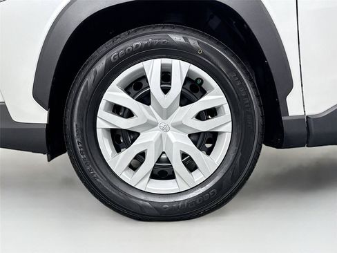 Certified 2024 Toyota Corolla Cross L FWD image 40