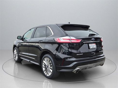 Used 2020 Ford Edge Titanium w/ Equipment Group 301A image 5