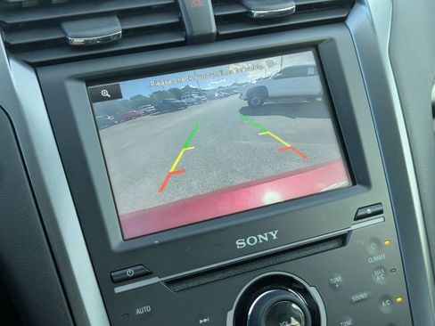 Used 2014 Ford Fusion Titanium FWD image 17