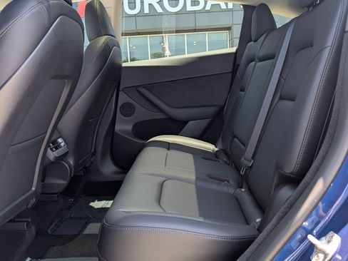 Used 2023 Tesla Model Y Performance AWD/4WD image 10