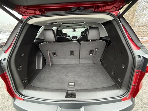 Used 2018 Chevrolet Traverse LT image 28