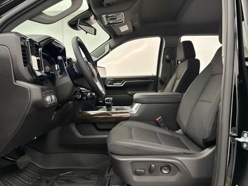 New 2026 GMC Sierra 1500 Elevation image 16