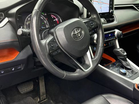 Used 2019 Toyota RAV4 Adventure w/ Advanced Technology Package AWD/4WD image 6