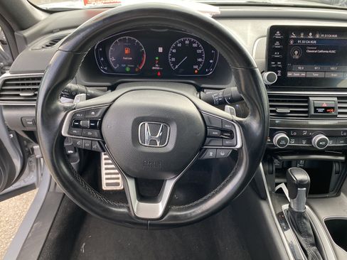Used 2018 Honda Accord Sport image 12