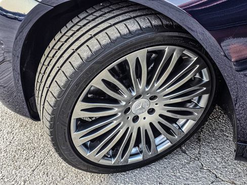 Used 2019 Mercedes-Benz S 560 Sedan image 10