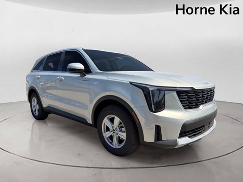 New 2026 Kia Sorento LX FWD image 2