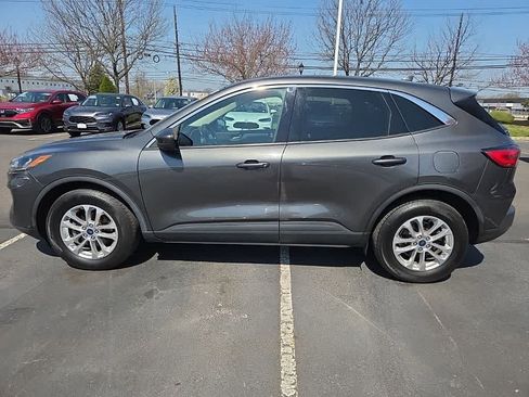 Used 2020 Ford Escape SE image 8