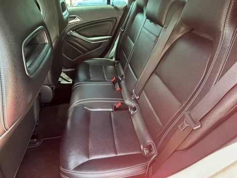 Used 2019 Mercedes-Benz CLA 250 image 10