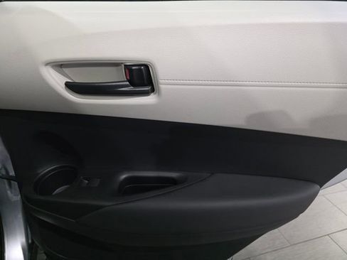 Used 2026 Toyota Corolla Cross L FWD image 12