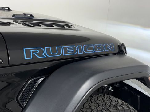 Used 2024 Jeep Wrangler Unlimited Rubicon 4xe AWD/4WD image 14