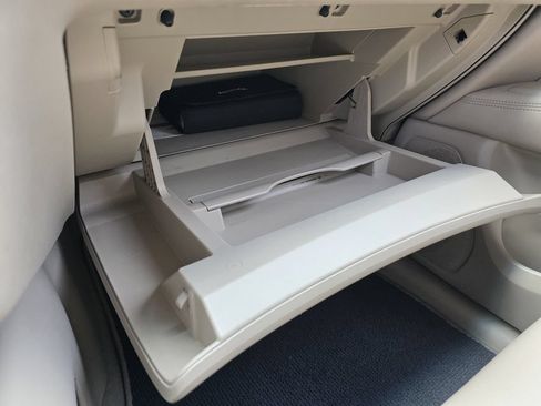 Used 2014 Nissan Pathfinder Platinum w/ Platinum Premium Package FWD image 28